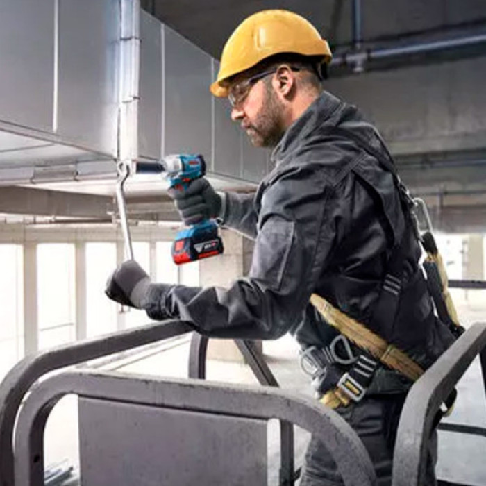 Акумуляторний ударний гайковерт Bosch GDS 18V-350 Professional, без акб та з/п (06019M5020)