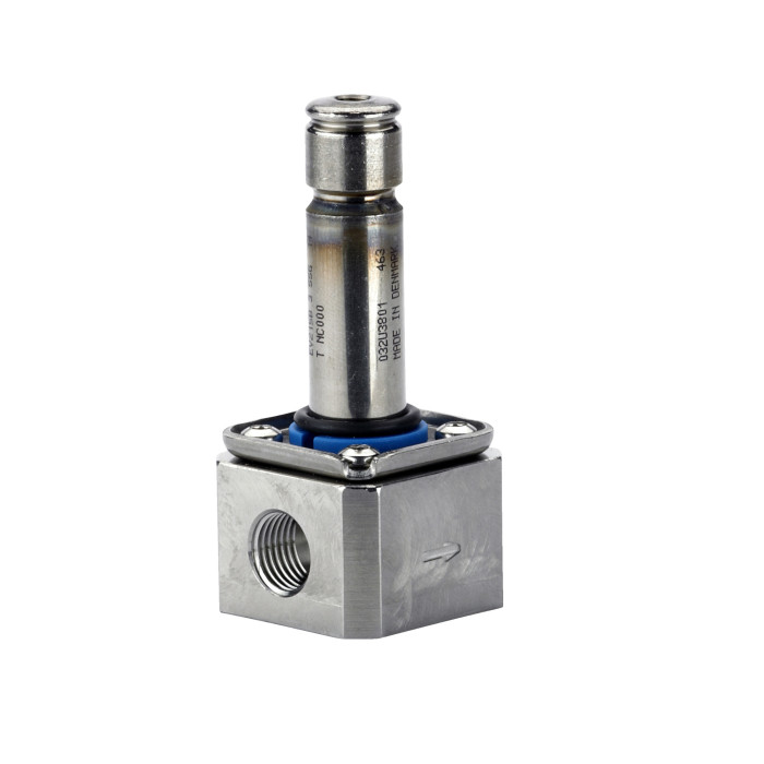 Електромагнітний клапан, EV215B, Функція: НЗ, G, 1/4, 0.300 м³/год, PTFE 032U3801 Danfoss 