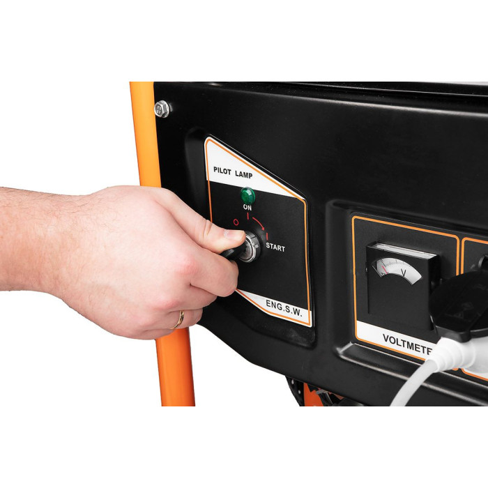 Neo Tools Генератор бензиновий 04-731, 6.0/6.5кВт, 1х12В та 2х230В (16А) та 1x230В(32А), бак 25л, 313г/кВтГ, 85 кг (04-731)
