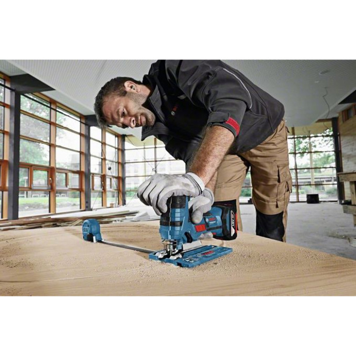 Лобзик Bosch GST 18 V-LI S акумуляторний 18В 0-2700об·хв хід 23мм 2.4кг без АКБ та ЗП (06015A5100)