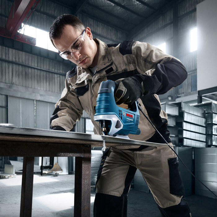 Лобзик Bosch GST 750 520Вт SDS 800-3200об·хв хід 20 мм 23кг кейс (06015B4121)