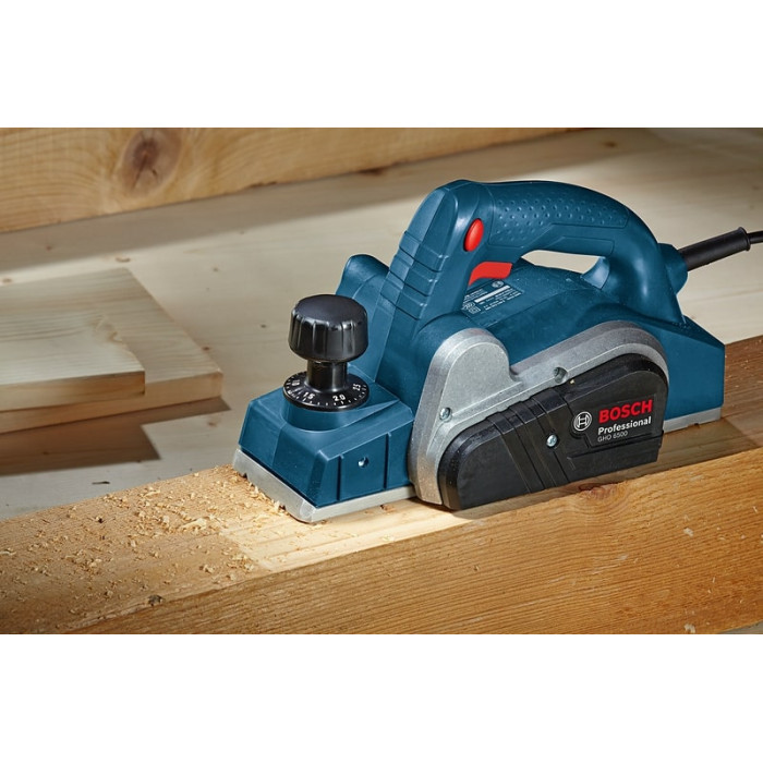 Рубанок Bosch GHO 6500 650Вт 82мм стругання до 2.6мм паз до 9мм 2.8кг (0601596000)