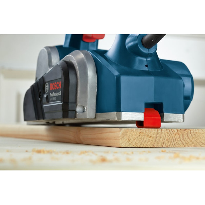 Рубанок Bosch GHO 6500 650Вт 82мм стругання до 2.6мм паз до 9мм 2.8кг (0601596000)