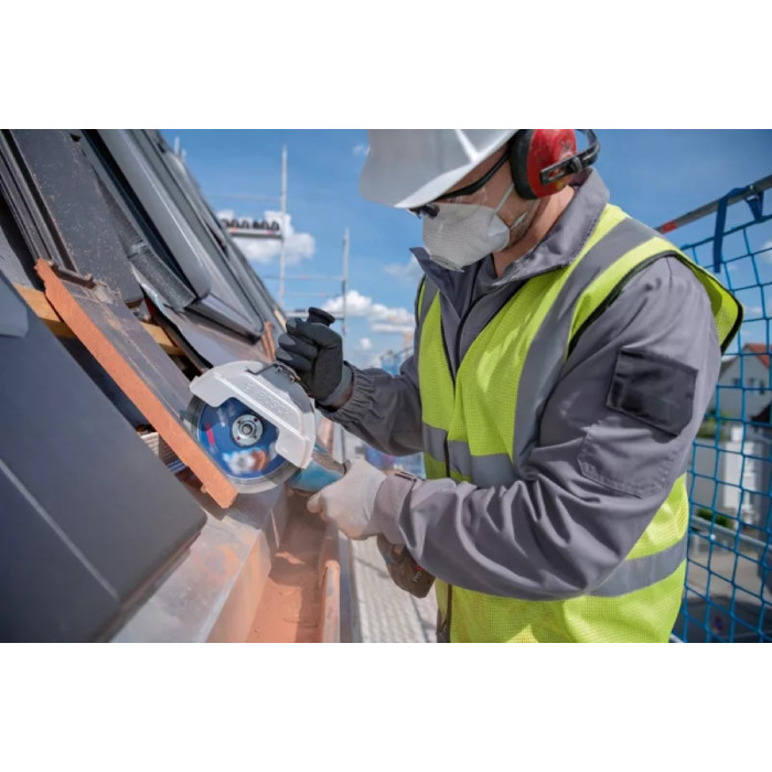 Bosch Шліфмашина кутова акумуляторна GWS 182P 125 мм 18В 2800-9000об·хв без АКБ та ЗП 1,7кг (06019H6L01)