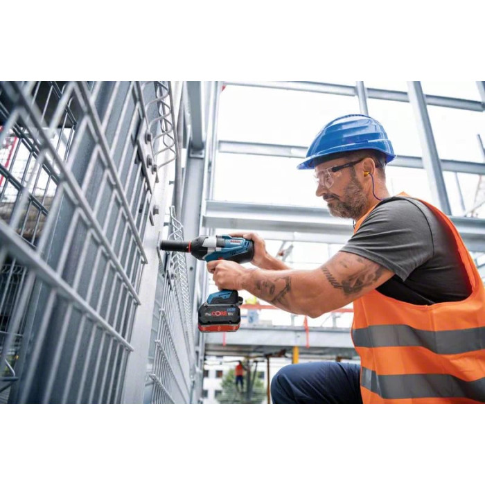 Bosch Гайковерт ударний GDS 18V-1050 H, 18В, 2xPC8.0 GAL1880 L-Boxx (06019J8502)