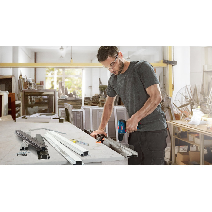 Шурупокрут-дриль акумуляторний Bosch GSR 120-LI 12В 2х2А·год 14·30Нм 0-400·0-1500об·хв 2.5кг (06019G8002)