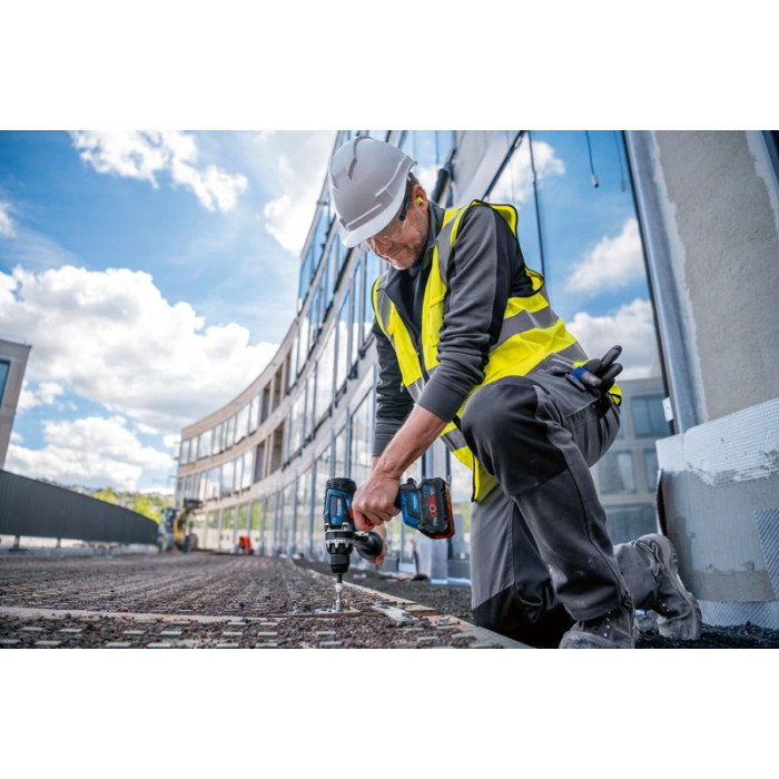 Шурупокрут-дриль акумуляторний Bosch GSR 150С 18V 2х8.0А·год 84·150Нм 0·2200об·хв кейс ЗП 2.1кг (06019J5005)