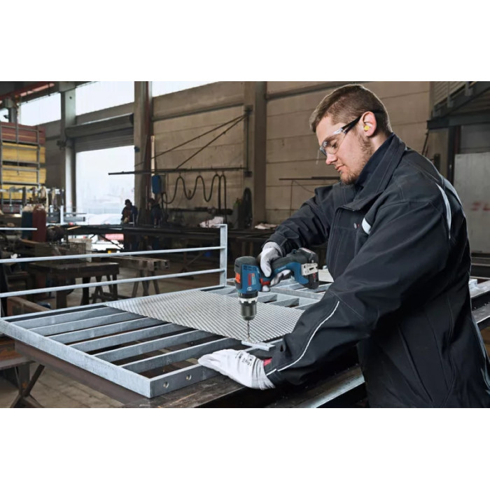 Шурупокрут-дриль акумуляторний Bosch GSB 18V-65 18В 31·65Нм 0-2100об·хв 1.12кг без АКБ та ЗП (06019N3300)