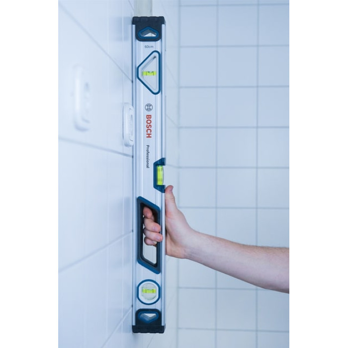 Рівень Bosch, 60см, 3 капсули, алюмінієвий корпус, отвори для руки (1600A016BP)