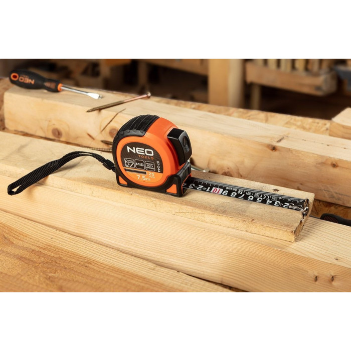 Рулетка Neo Tools Super Black, 7.5мx25мм, з фіксатором змотування, магніт (67-244)