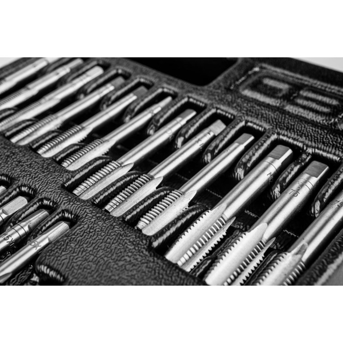 Neo Tools Плашки та мітчики, набір 31шт, M3-M12 (84-246)