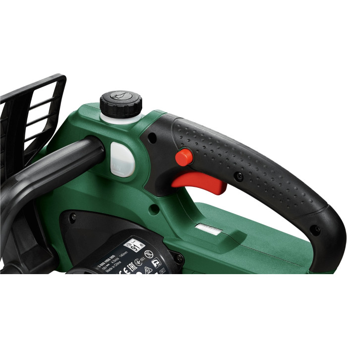 Пила ланцюгова акумуляторна Bosch UniversalChain 18 18В шина 20см 3кг без АКБ і ЗП (06008B8001)