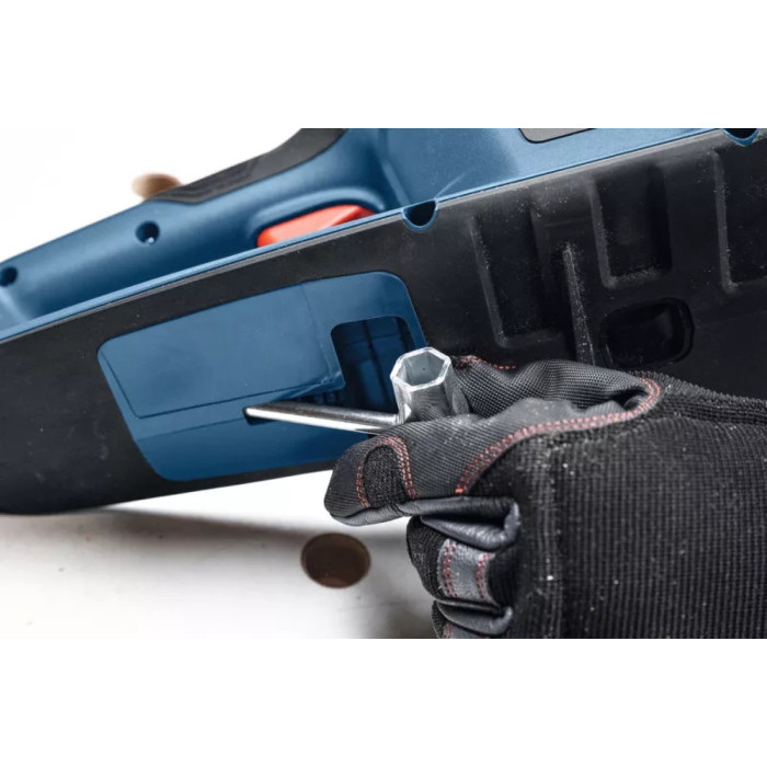 Пила ланцюгова акумуляторна Bosch GKE 18V-4018В шина 40см 3.7кг без АКБ та ЗП (06008D3000)