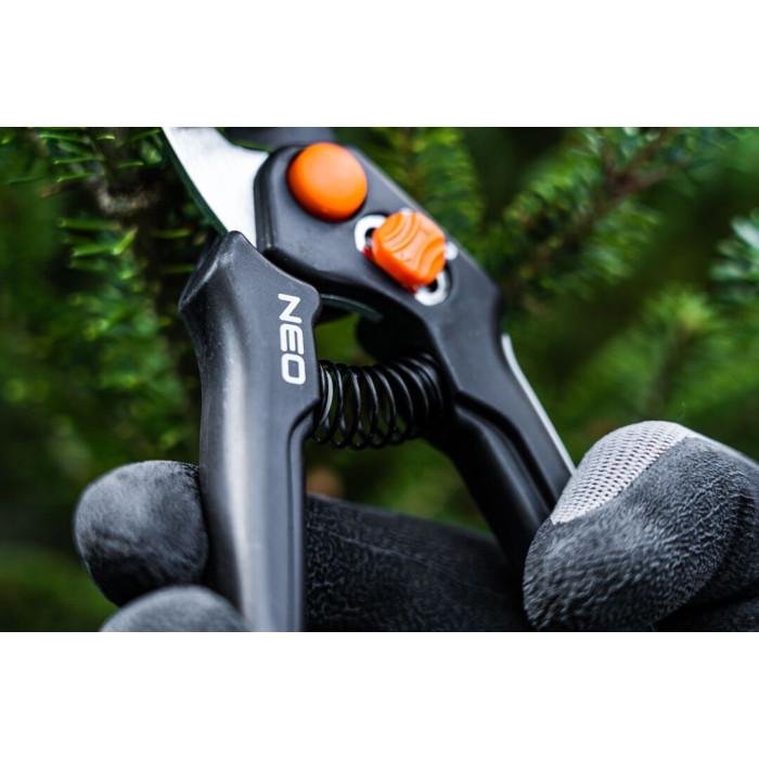 Neo Tools Секатор площинний, d різу 15мм, 185мм, 164г (15-200)