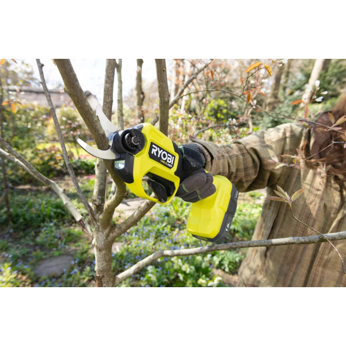 Ryobi Секатор акумуляторний ONE+ HP RY18SCXA-120T 18В акб 1х2А·год ЗП d різа 28мм 0.83кг кейс (5133005788)