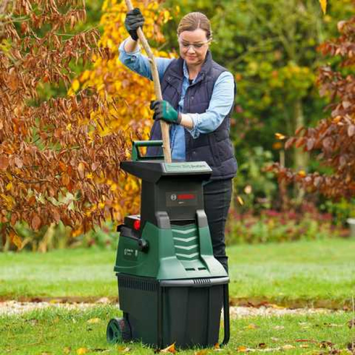 Подрібнювач садовий Bosch AXT 25 D 2500Вт 40мм 31.3кг фреза низькошумний (0600803103)